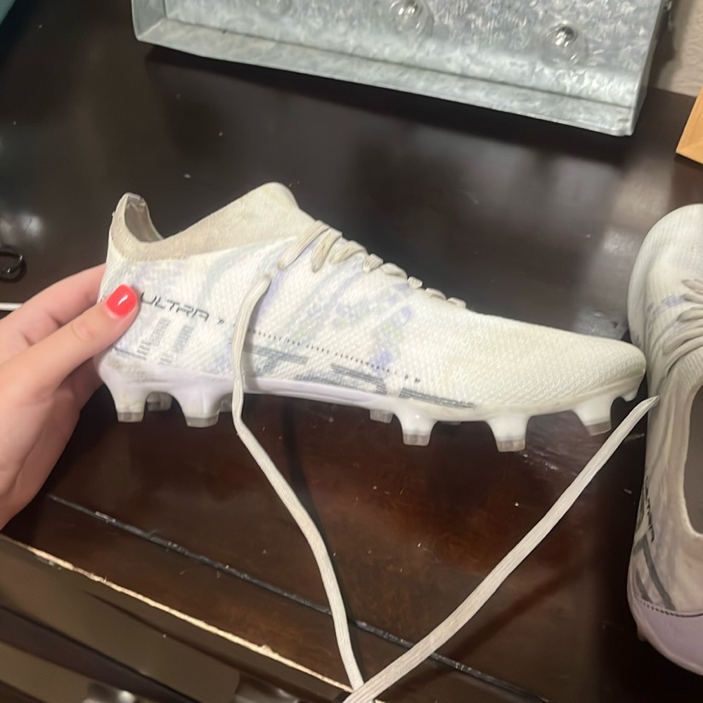 size 8 puma soccer cleats